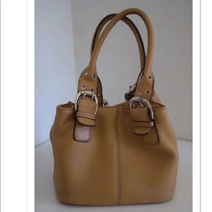 Tignanello leather bucket bag